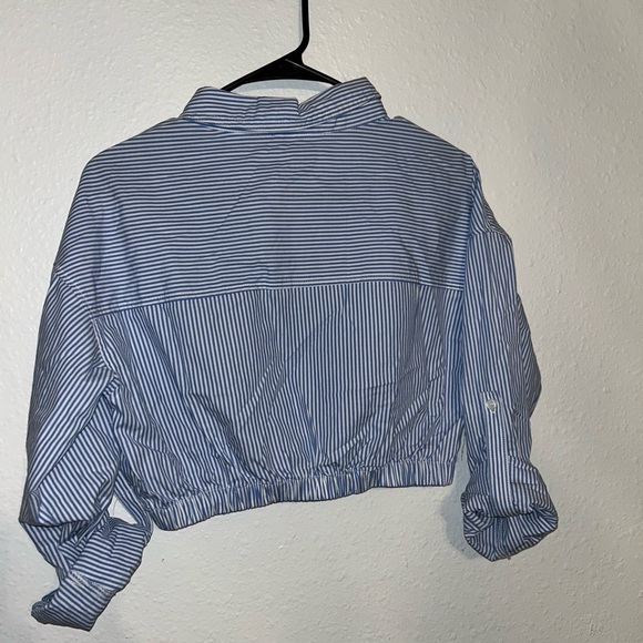 Love tree button up crop top. Small. Sleeves roll all the way down. - Picture 3 of 3